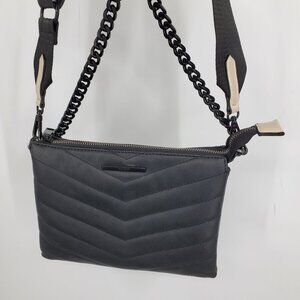 Aldo Women's Black Quilted Zip Up Off White Chain Shoulder Strap Purse‎ Bag